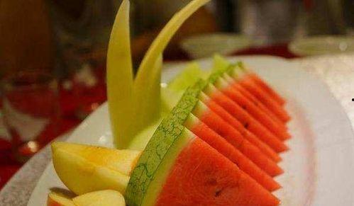 韩国餐厅吃瓜视频,趣味横生的美食体验