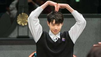 吃瓜CP文,吃瓜CP的甜蜜冒险之旅